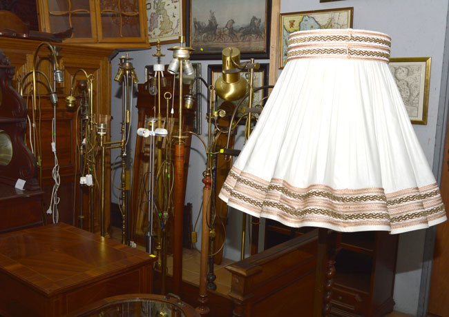 Lampy stylowe, antyczne, lampy stojące, biurkowe, nocne, lampki na biurko.